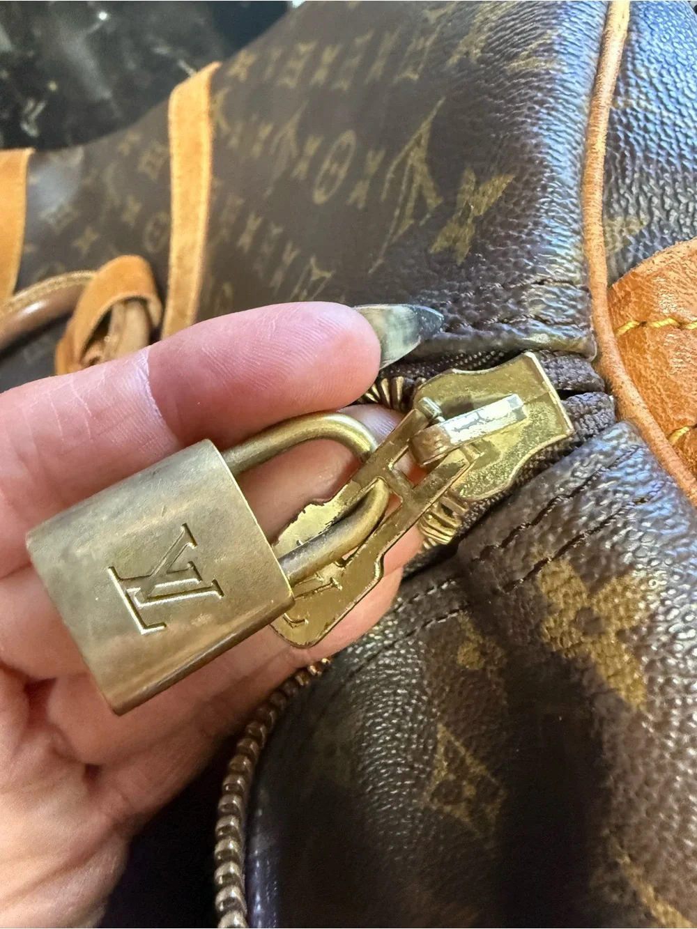 Authentic LOUIS VUITTON large duffel bag traveler tote w/ luggage tag lock